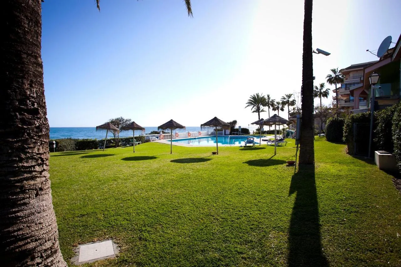 Apartamento Lubina del Sol. 1ª linea de playa - By the Sea Sitio de Calahonda